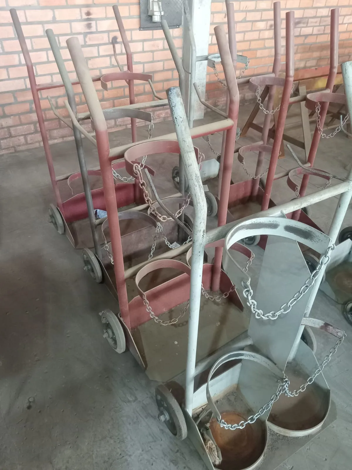Carrinhos Porta Cilindro de Gás Duplo - Unidade